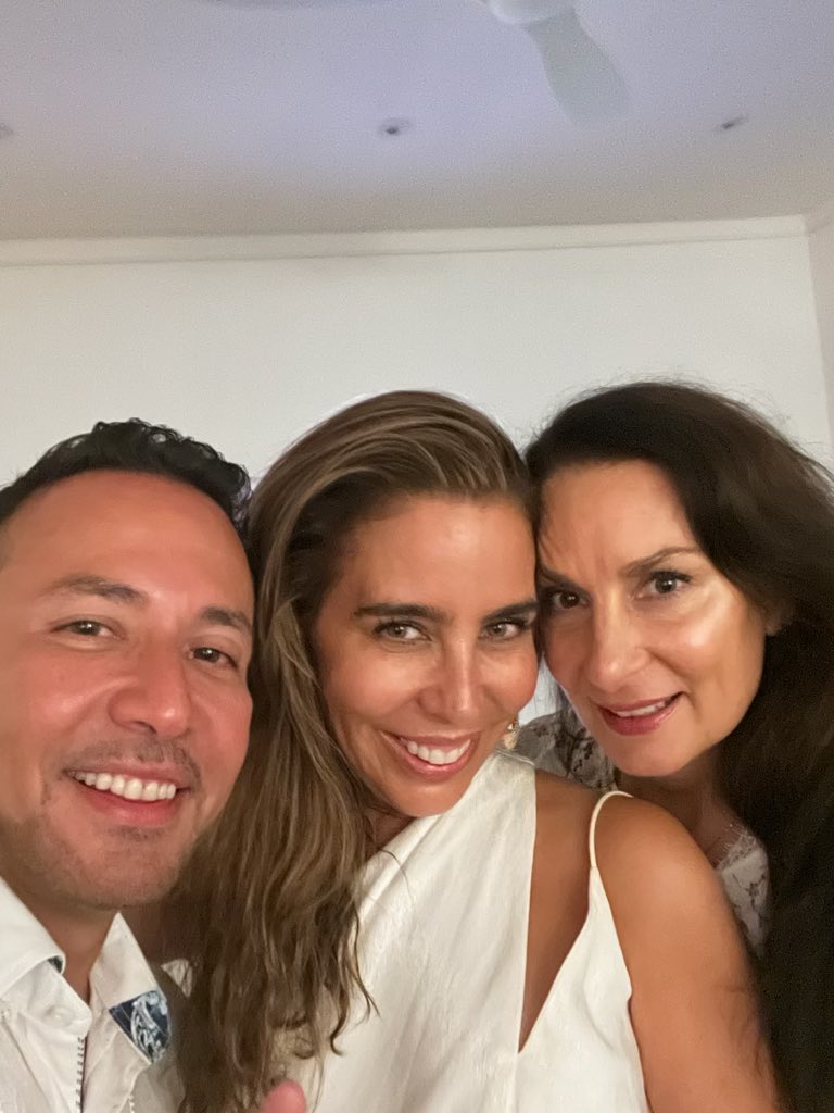 Howie D tweet media