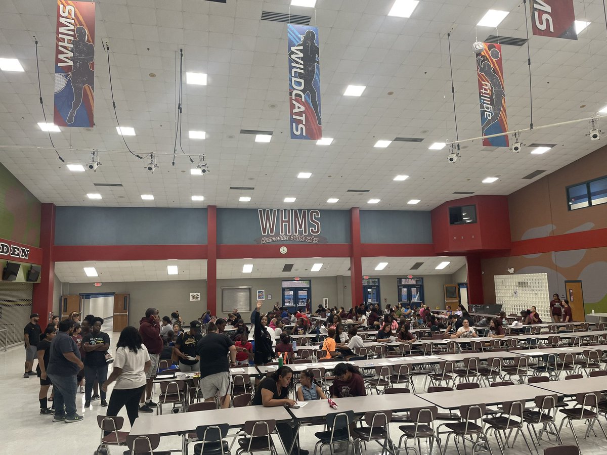 WHMSAthletics's tweet photo. Great turnout at our Volleyball parent meeting! Big shout out to the one and only @CoachShaytweets from @rocketvball12 for showing up to talk to our parents! Thank you parents for showing up, we appreciate your time and effort! Here’s to a great season Wildcats!! #WHMS https://t.co/xG3JW8NxNu