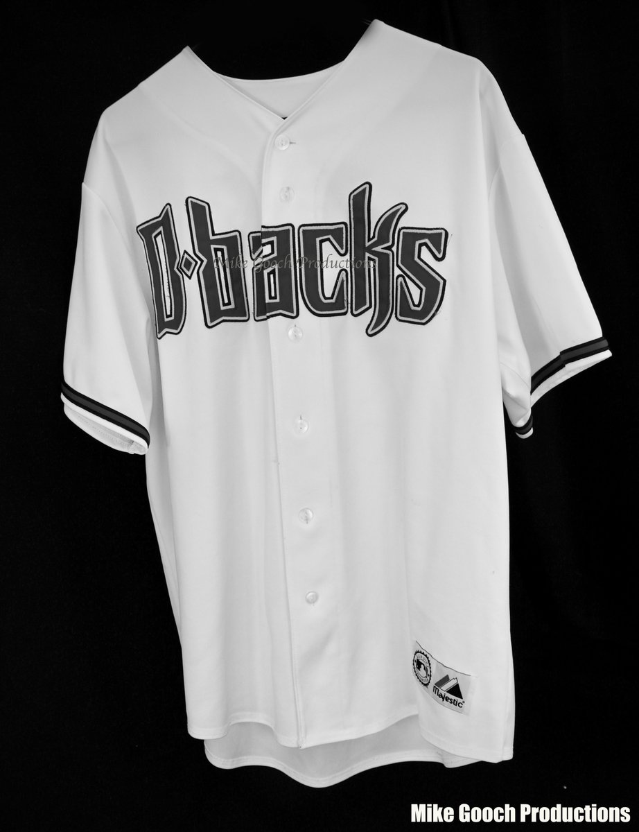 MikeGooch_Pics's tweet photo. Randy Johnson by #MikeGoochProductions
#NYC #photography #MLB #nycphotographer #FollowThisPhotoGuy #photooftheday #photographer #baseball #MyJerseyCollection #baseballjersey #baseballjerseys #Uniwatch #jerseys
@MLB @Dbacks #Arizona #Dbacks #blackandwhitephotography https://t.co/wHBSWqDXge