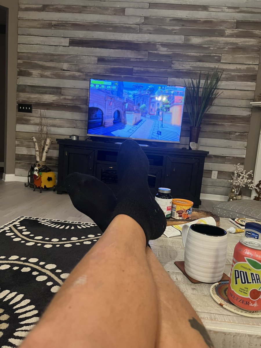 FlkKoch's tweet photo. #owpathtopro2023 shoes off https://t.co/Yq13zgbBzE