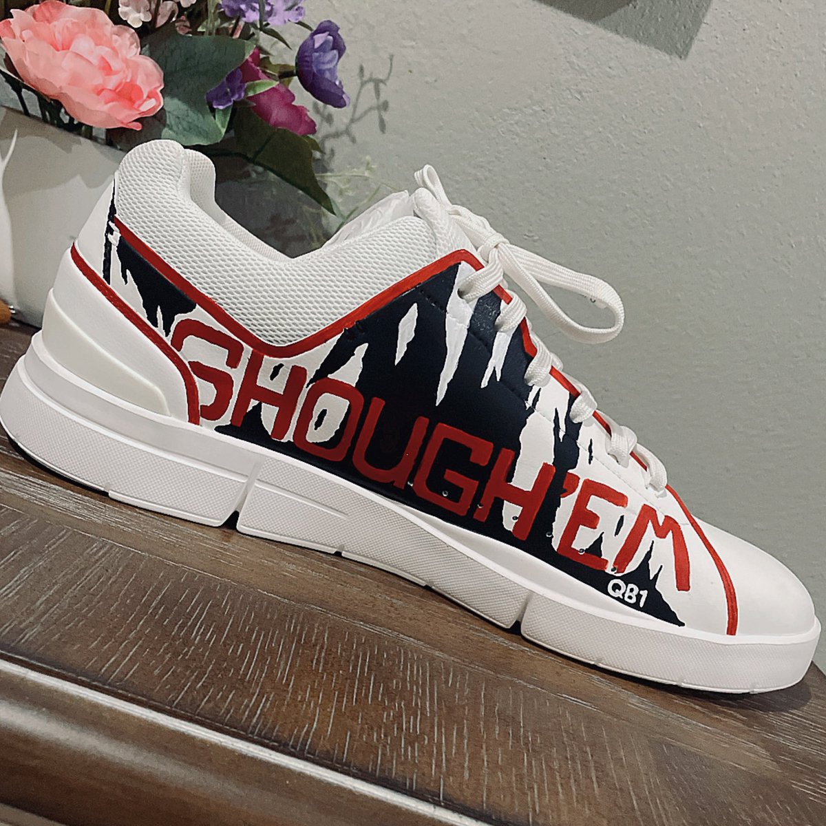 emacym0721's tweet photo. SHOUGH ‘EM 😏 https://t.co/fn34trzHlb