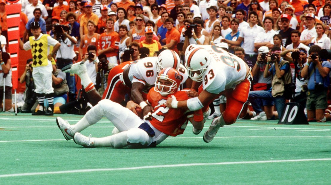 DanSileoShow's tweet image. MY GOD if I played at @CanesFootball today with the new #NILRules #jeromebrown and #DannyStubbs and myself would have been millionaires before we went to the @NFL!! #AllAboutTheU @TheRock @ESPN @FoxSports @CBSSports