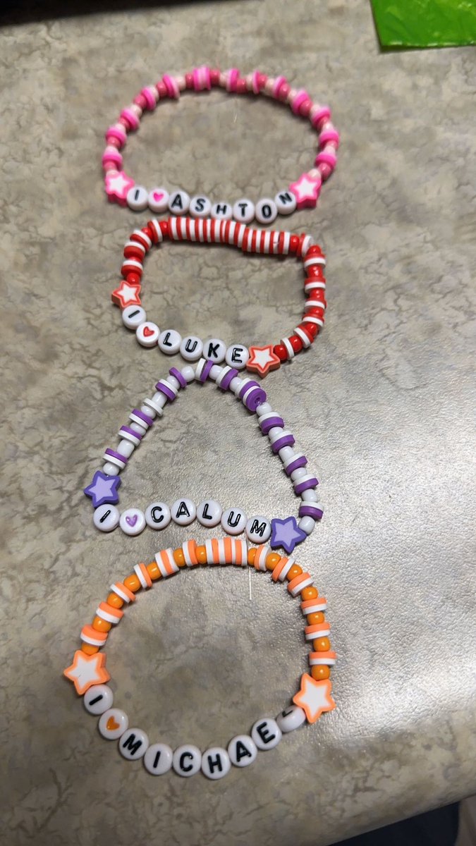 whynot_k8's tweet photo. Stop this set of bracelets I just finished is so cute @5SOS @Luke5SOS @Calum5SOS @Michael5SOS @Ashton5SOS #the5sosshowcincy #5sos #5sosfam #the5secondsofsummershow #5secondsofsummer #The5SOSShow https://t.co/qoDIvD6i2R