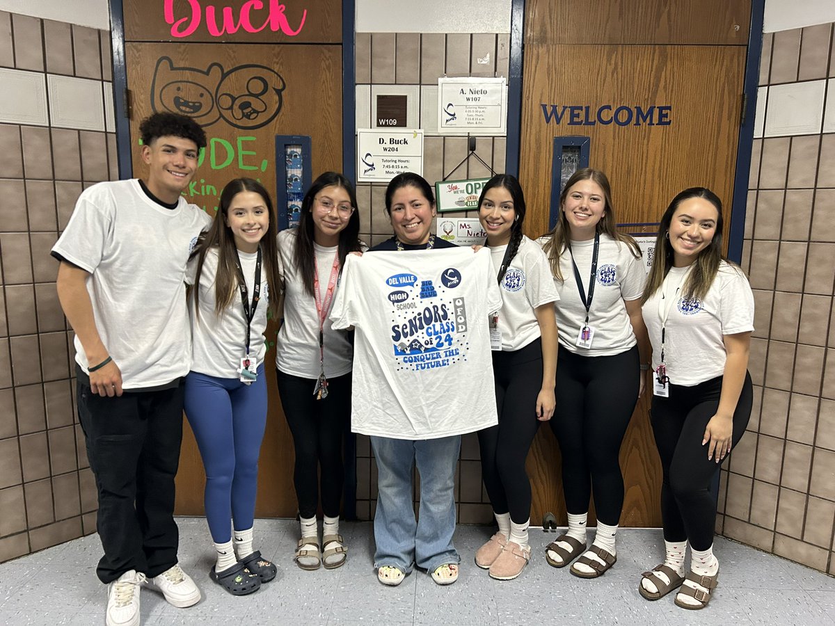 DVHS Gear Up tweet media
