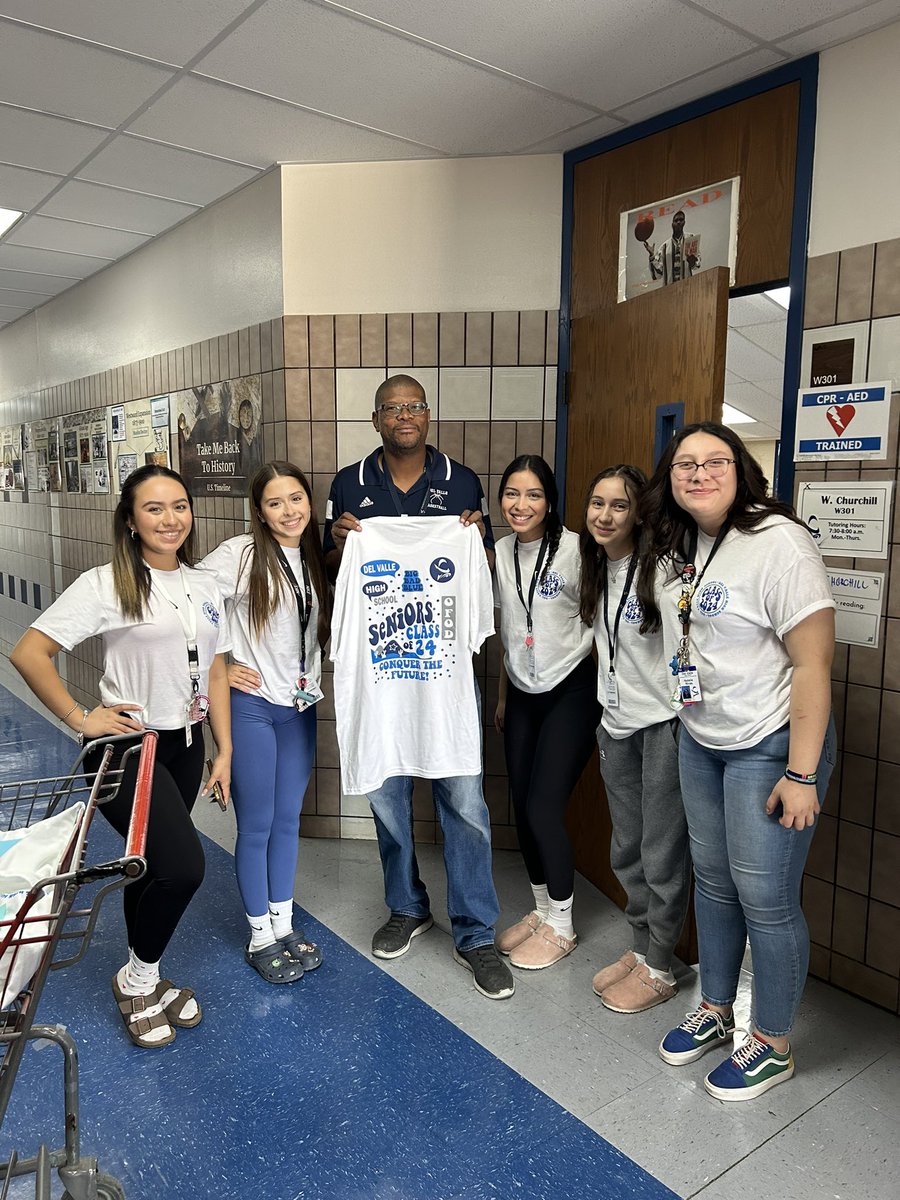 DVHS Gear Up tweet media