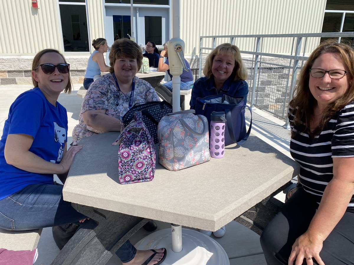 Diana Gray tweet media