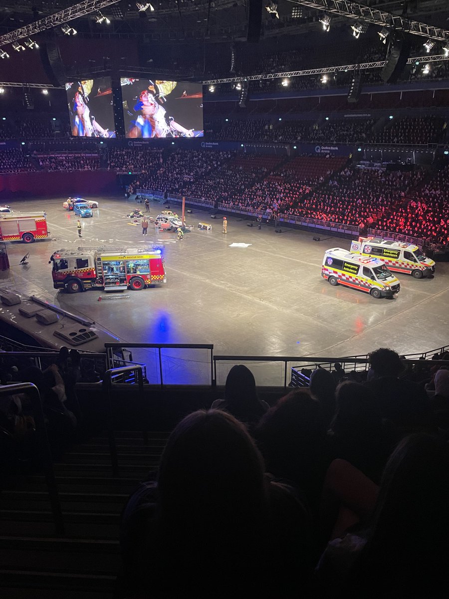 emhs8584's tweet photo. Yesterday, Year 11 students attended the BStreetSmart Road Safety presentation at Quodos Bank Areana. The purpose of BstreetSmart is to reduce the fatality and injury rates of young people by promoting safe behaviour as drivers, riders and passengers. https://t.co/HGoUUNvFhm