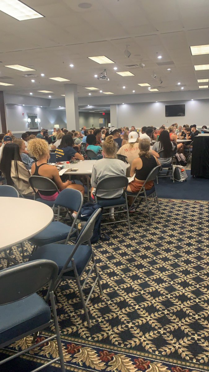 For the 20th time, I get to welcome our new @MSURacers    through our freshman orientation class and the Dennis Jackson Leadership Program! #RacerFamily.   Yes…. 20th…. And still a privilege to do it 🐎