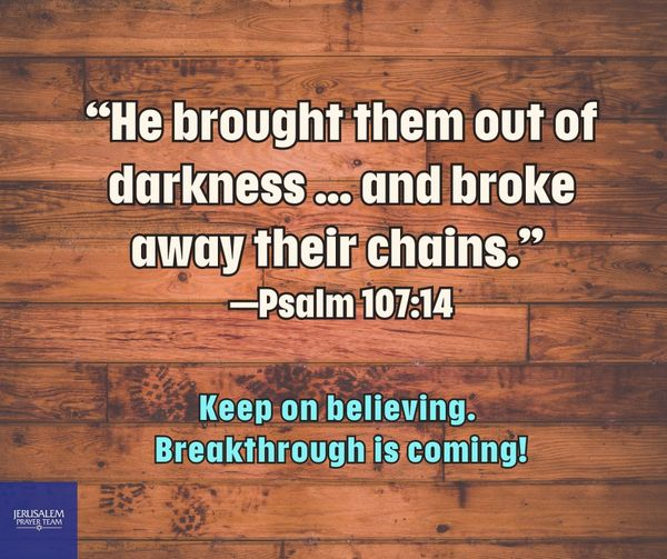 Jesus_Savior's tweet photo. βHe brought them out of darkness ... and broke away their chains.β
βPsalm 107:14
Keep on believing. Breakthrough is coming!
#MoreThanConquerors #InChristJesus #PressForward #Believe #Breakthrough
***** https://t.co/G7ObnGwTPm