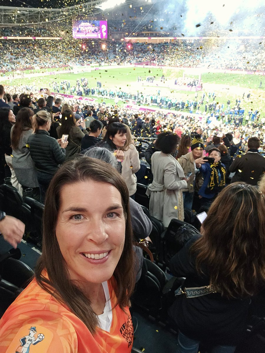 Dr. Amy M. Bender (@sleep4sport) on Twitter photo Unbelievable time at the FIFA Women's World Cup final, congrats to Spain 🇪🇸! Unbelievable time at the FIFA Women's World Cup final, congrats to Spain 🇪🇸!