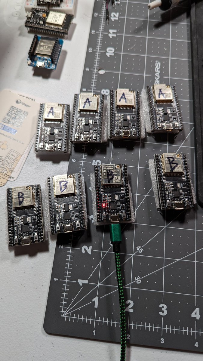 Its happening! @jhewitt_net first 4 completed wardrivers going together. Got 7 kits just about ready too. I'll start printing cases tonight and should start shipping later this week.

463n7.io/shop