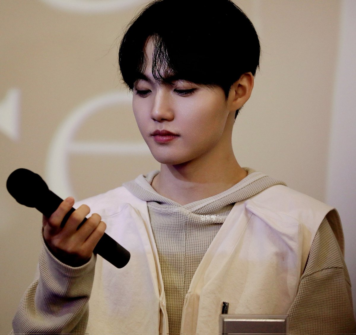 2307 

#도영 #ドヨン #DOYOUNG 
#트레저  <a href="/treasuremembers/">TREASURE</a>