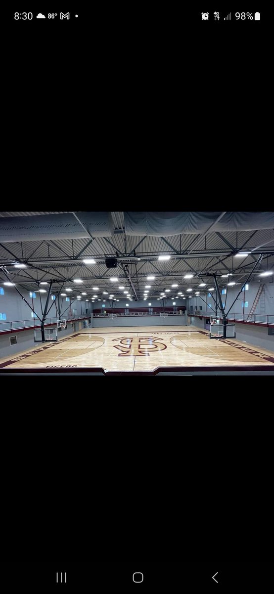 The New Gym is getting closer!!
<a href="/DerrickJessen/">Derrick Jessen</a> <a href="/jstrong3718/">Joshua Strong</a> @CitizenPaper <a href="/SeymourTigers_/">Seymour Tigers Basketball</a>