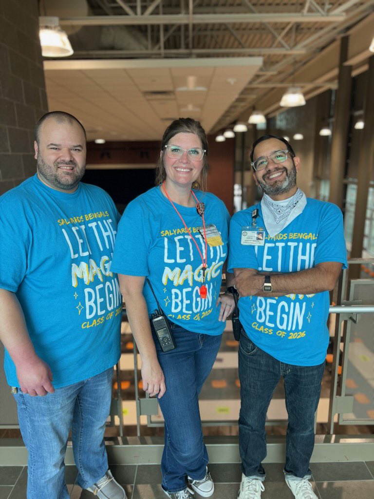 AP team at ROAR camp for our incoming 6th graders! It was so good to have our kids back in the building! Can't wait for them to experience some of this #BengalMagic! <a href="/salyardsms/">Salyards MS</a> <a href="/meblk/">Mandy Black</a> <a href="/RodneyRGarcia/">Rodney Garcia</a> #DareToDream