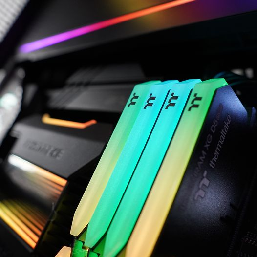 ThermaltakeInc's tweet photo. Is turquoise the hit color right now?
📸@technika_builds
TOUGHRAM XG RGB D5 7200 MT/s
🔗https://t.co/b7qI2AZM3B
#Thermaltake #toughramxgrgbd5 #memoryddr5 #PCBuild #NeonMaker https://t.co/OJj3rjuKYT