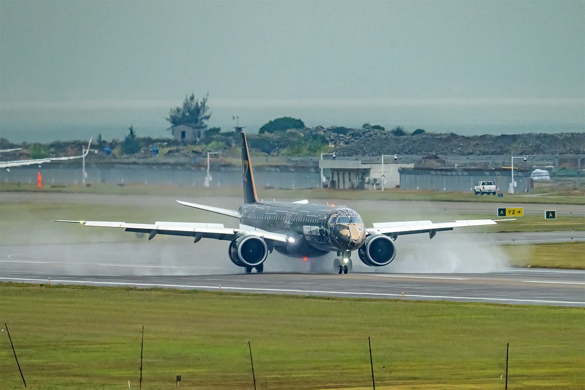 globaltimesnews's tweet photo. Embraer E195-E2, the largest member of the E-Jet family, has been granted its Type Certificate by the Civil Aviation Administration of China. This follows the certification of the E190-E2 received from CAAC in November last year, during the Zhuhai Air Show. https://t.co/yUPQ8X2f2F