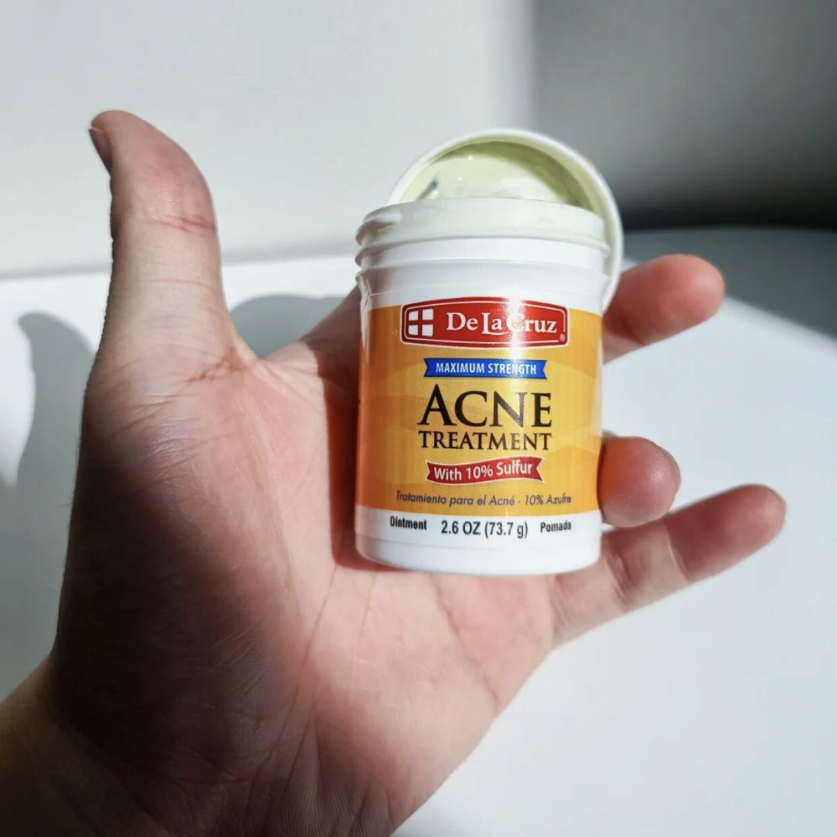 erzxzh's tweet photo. Korang yg ada masalah jerawat bernanah or any fungal acne tu boleh try cream ni. Tapi jangan sapu banyak, just sapu kat tempat yg ada acne tu je &amp; I suggest guna cotton bud. Esoknya jerawat tu kecut okayyyy 💯 https://t.co/Ksiwxa970M