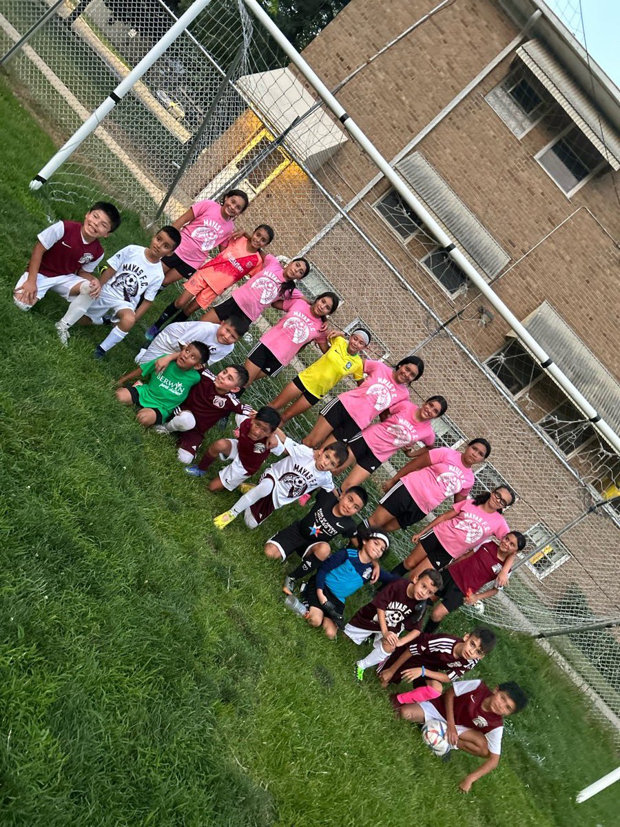 Good evening Mayas F.C nation! Today we had a great practice. Our G2011 played a scrimmage Vs. our B2015! Looks like they had fun, it turned out to be a great practice. Both the boys and girls did a great job today! #TeamWork #SoccerIsLife #adidasfootball #MayasSoccer