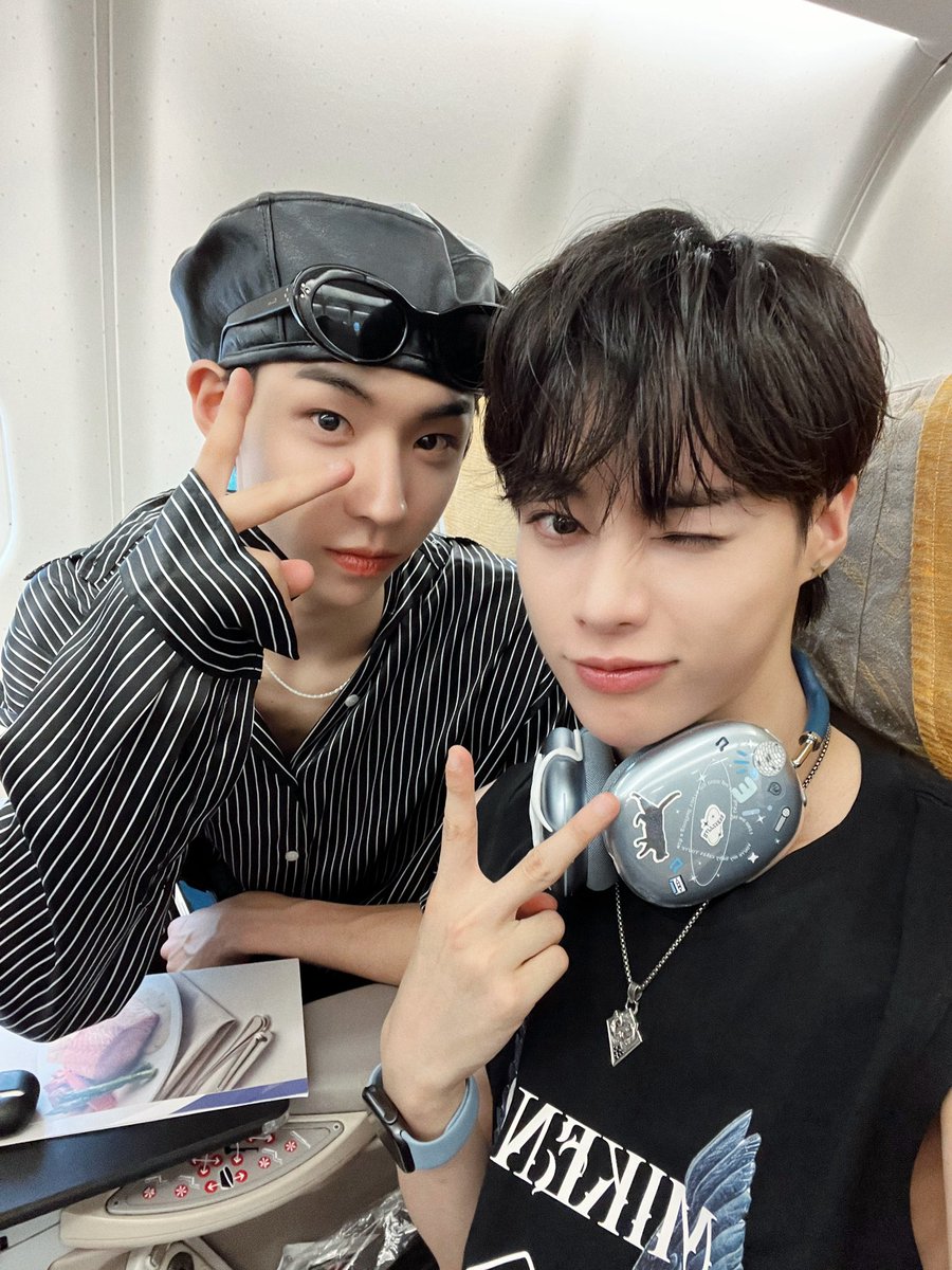 TPST__JP's tweet photo. [#ハンビン] T-OUR Cominnnn... ✈️ https://t.co/BgCK8eJcDm
