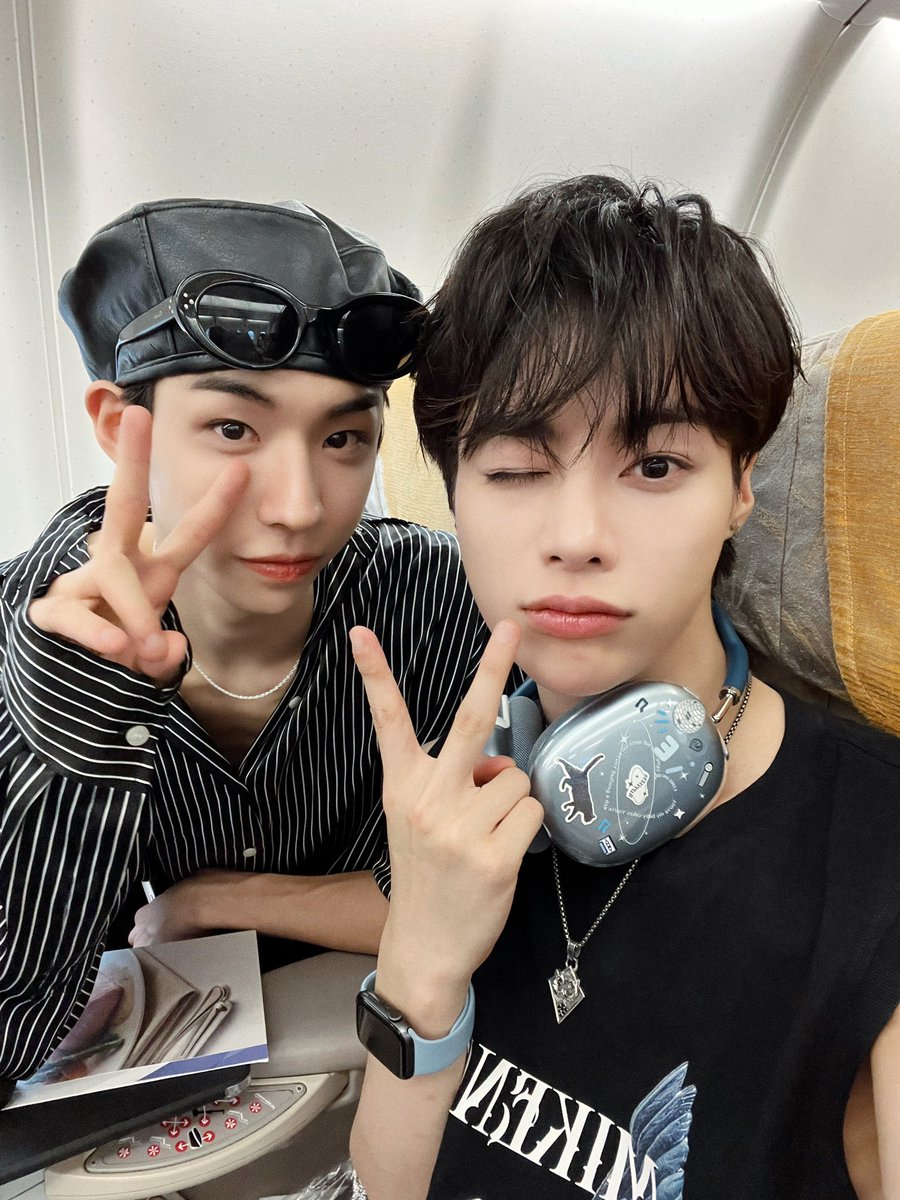 TPST__JP's tweet photo. [#ハンビン] T-OUR Cominnnn... ✈️ https://t.co/BgCK8eJcDm