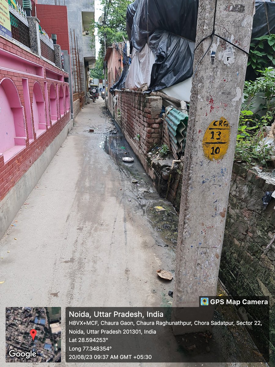 sandeep08460244's tweet photo. @noida_authority @CeoNoida @NoidaNovra @SwachhNoida @cleannoida @PankajSingh_in @aajtak @cleanoida @ABPNews @PTI_News Different day, same situation https://t.co/LabAsy3ZTz
