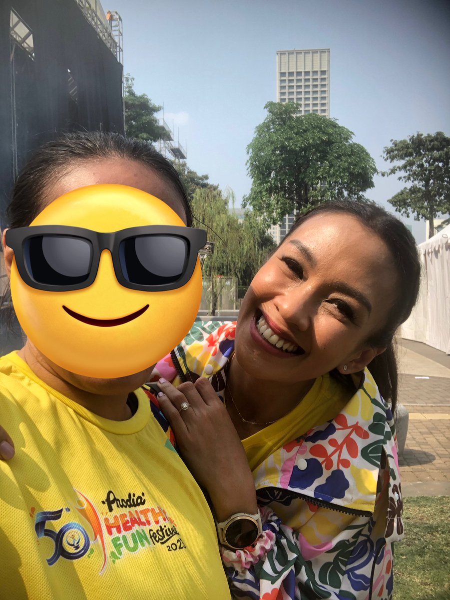 gabybernadette's tweet photo. Acara Prodia Fun Run kemarin minggu, berbarengan sama Alfamart Run. 

Meskipun hanya fun run, tapi ini jadi seperti sparing/persiapan sebelum bulan depan Tangsel Marathon. Supaya ada gambaran suasana race ☺️

#latihanlari https://t.co/UZCyJ1WQp7