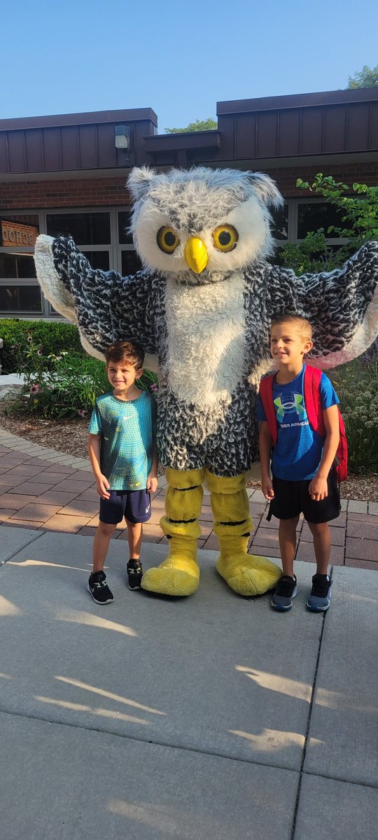 Effey Nassis tweet media