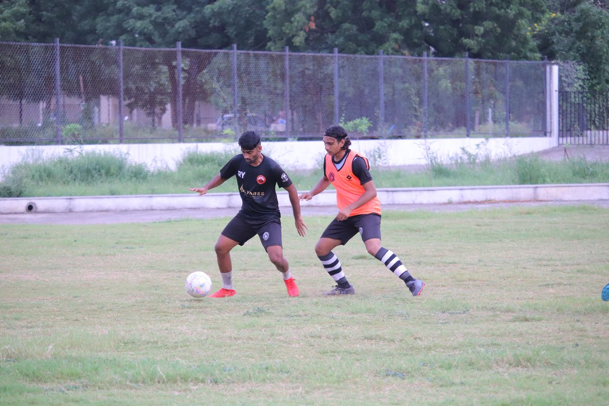 RohitSingh710's tweet photo. Training Scenes 💯 https://t.co/2rWmDgJ27A
