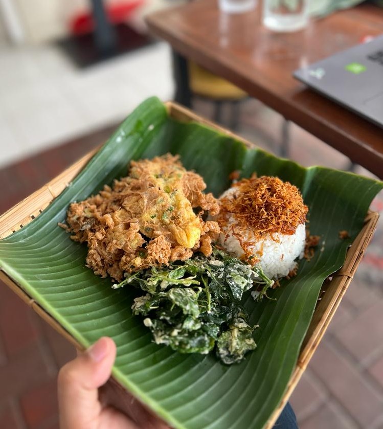 penjahat_gunung's tweet photo. ANAK KOS MERAPAT!!

Besok Kamis gausah pusing cari makan sore, mending ikut MAKAN GRATIS
di "SEPIRING NASI TELUR"

Hari : Kamis, 24 Agustus
Jam : 17.00
Lokasi : Jakal KM 7, https://t.co/gQ2Ztsf8xI

Syarat : RT + Reply "GAS"
Nanti di DM @penjahat_gunung https://t.co/TL0YtIuJDq