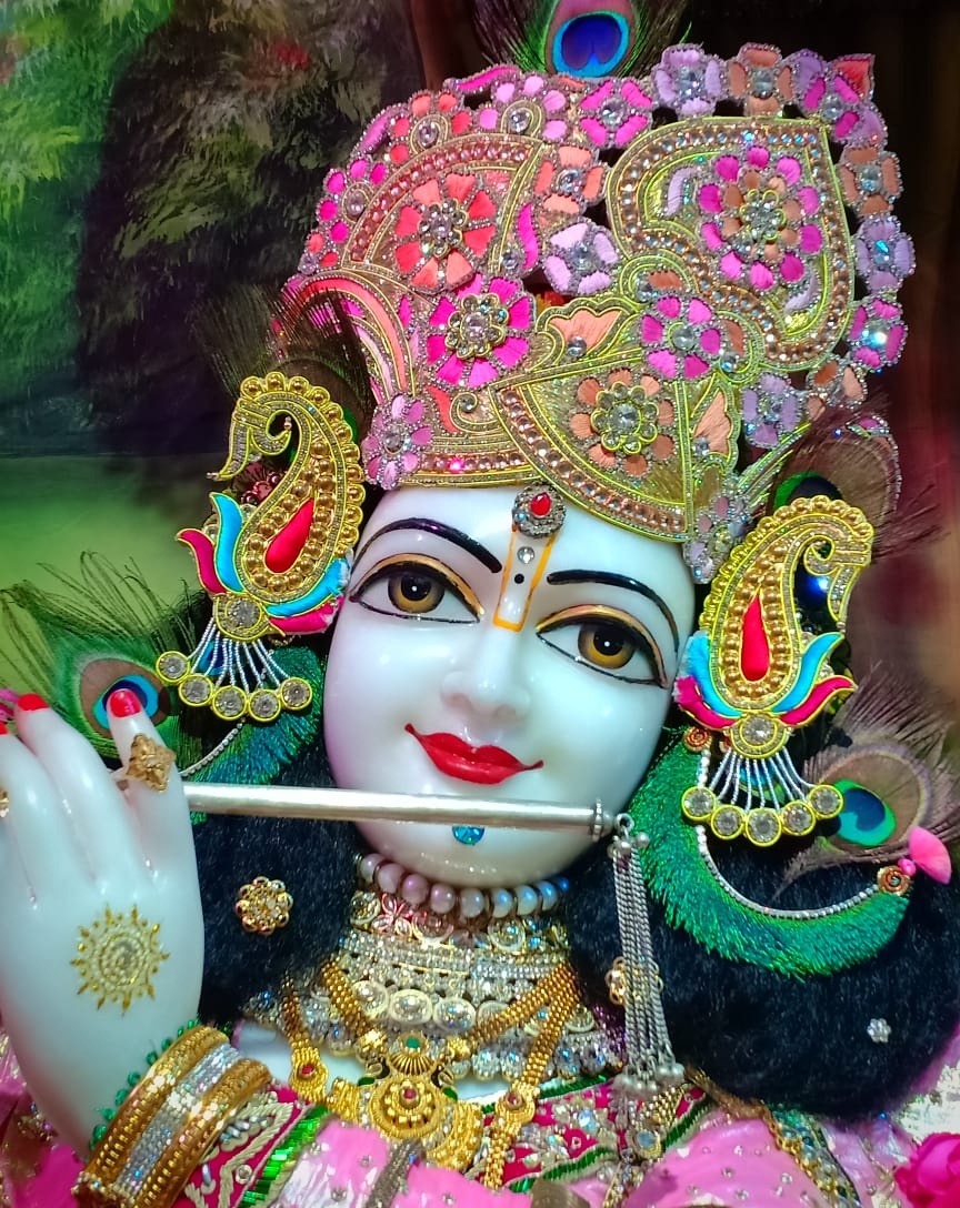 kangna_runout's tweet photo. Comment me sbhi jay shri krishna likhenge https://t.co/EXdczpXZXn