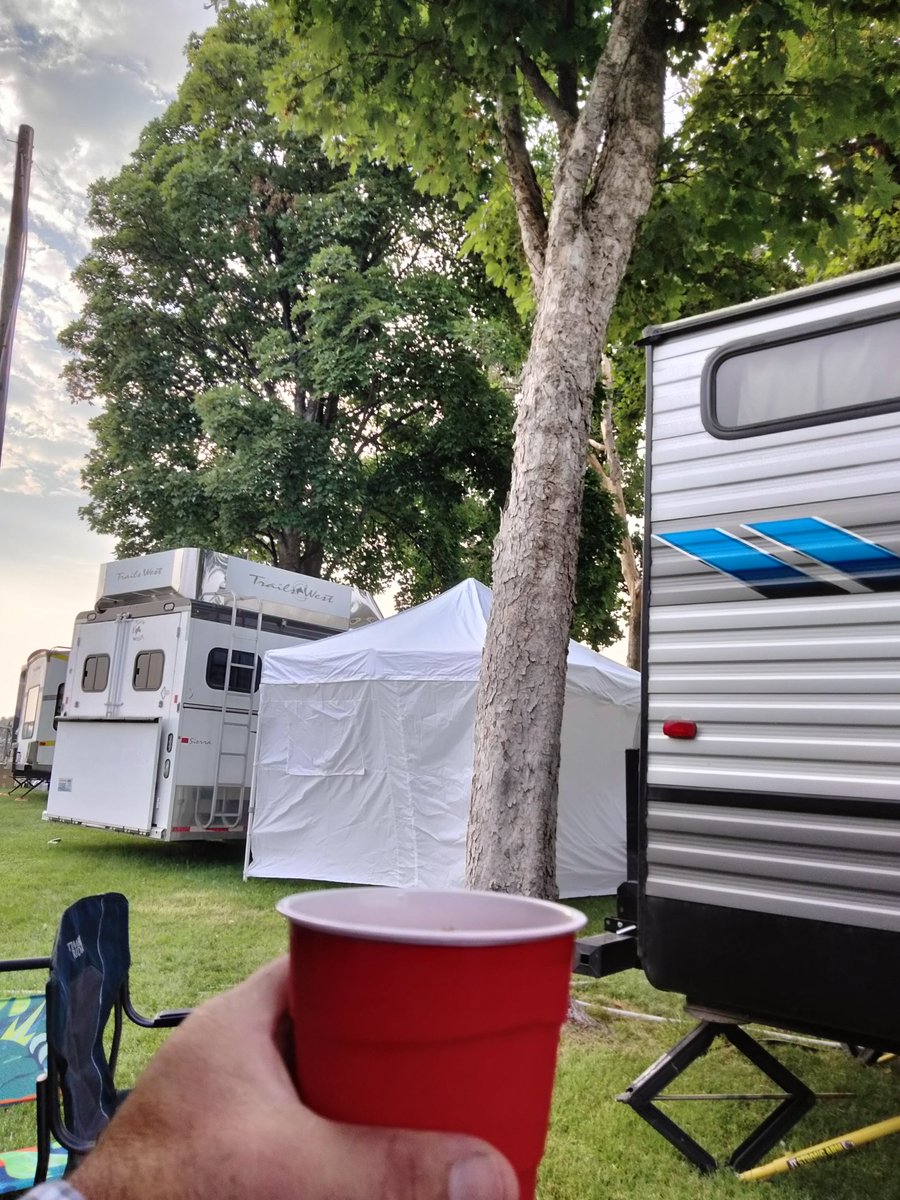TheDailyCowman's tweet photo. This is tradition

This is education

This is work ethic

This is community

This is building responsibility

This is my life

This is having fun living 

#BestWeekOfSummer #HorseHeavenRoundup https://t.co/Q5agcYaZ6C