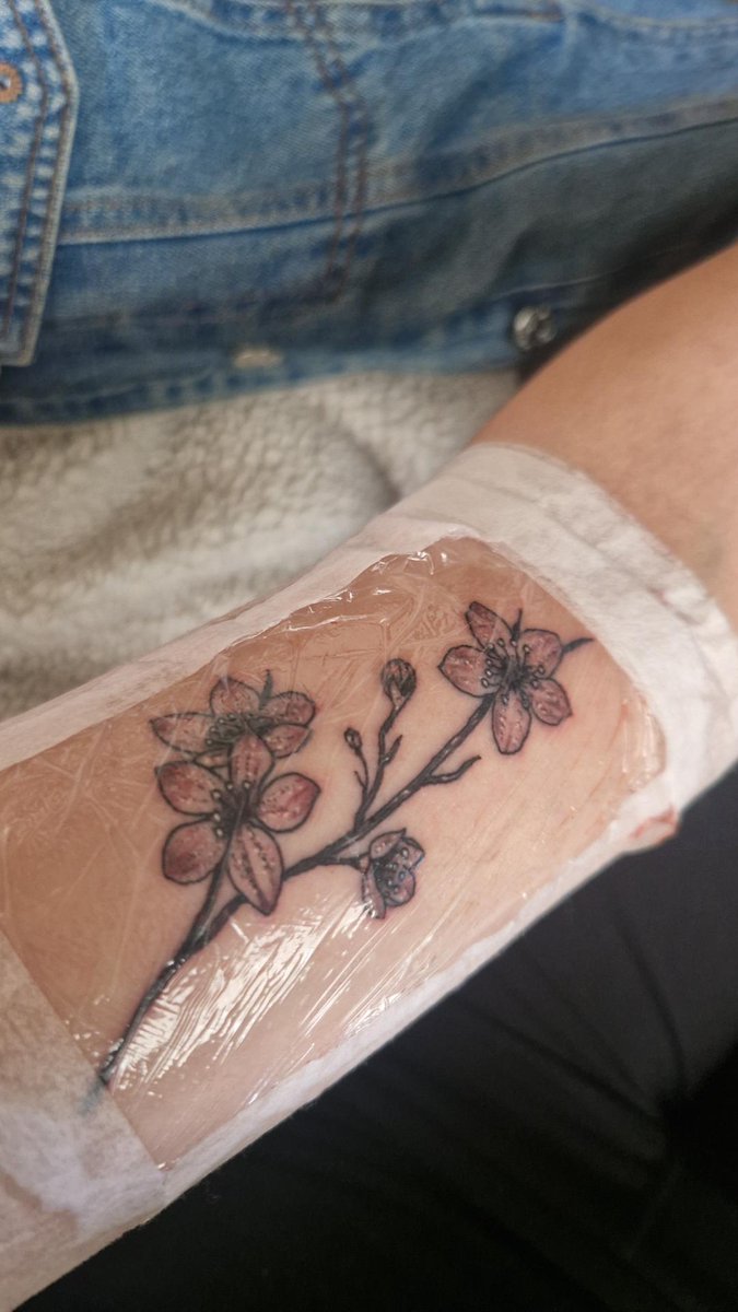 So finally got my flower tattoo for my favourite band and I am OBSESSED !!❤️😊 <a href="/TheVampsJames/">James Brittain-McVey</a> <a href="/TheVampsBrad/">Bradley Simpson</a> <a href="/TheVampsband/">The Vamps</a> <a href="/TheVampsTristan/">Tristan E</a> <a href="/TheVampsCon/">Connor Ball</a>