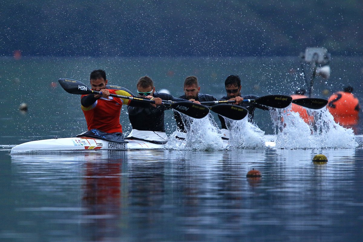 deportegob's tweet image. ¡Hoy comienza el 𝐌𝐮𝐧𝐝𝐢𝐚𝐥 𝐝𝐞 𝐩𝐢𝐫𝐚𝐠ü𝐢𝐬𝐦𝐨 𝐞𝐧 𝐞𝐬𝐩𝐫𝐢𝐧𝐭!

Los mejores palistas de la modalidad compiten hasta el domingo en Duisburgo🇩🇪, en el primer campeonato que otorga plazas para #París2024.

¡En juego 158 cuotas olímpicas!

📺 Síguelo en @rtveplay

🧵⬇️