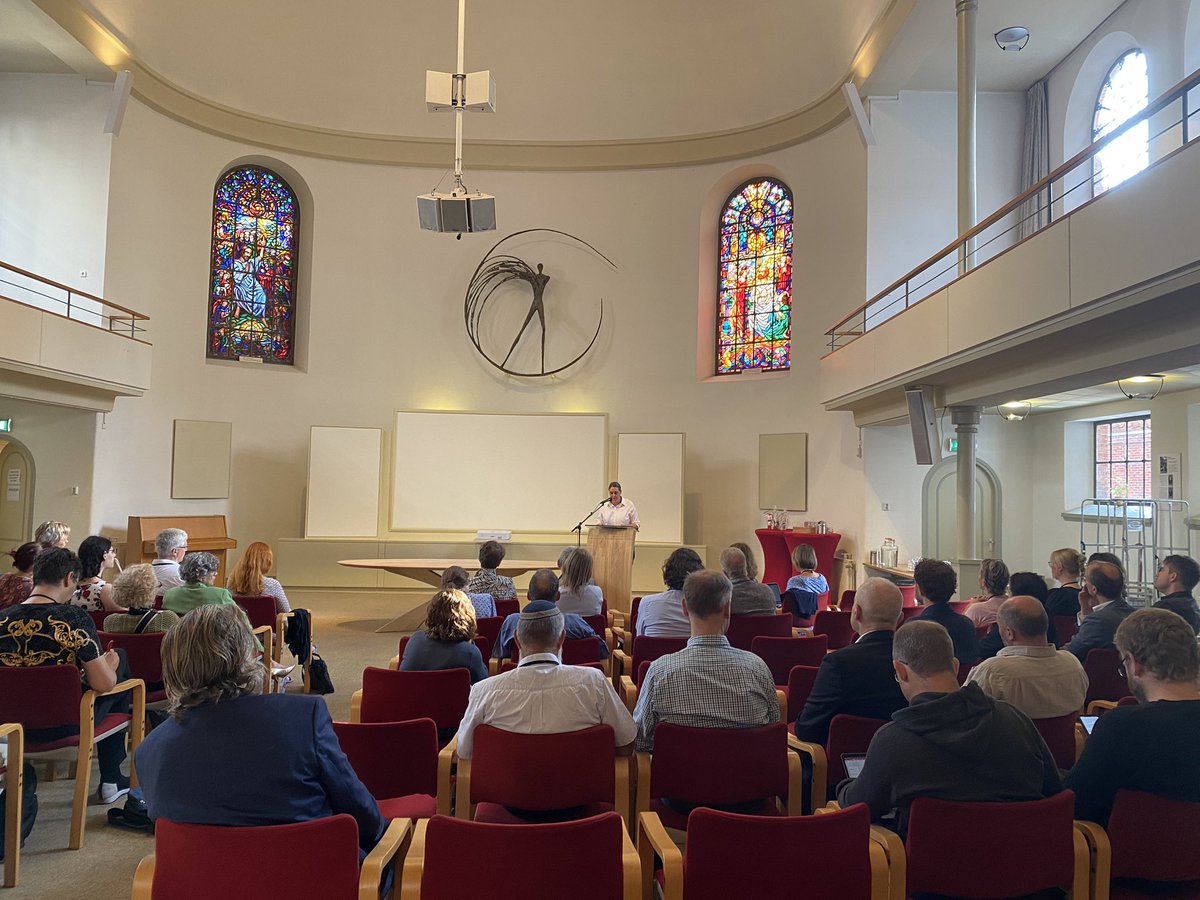 Great start of the #IAPR2023 today with an inspiring keynote of Mariecke Van Den Berg and respons by Patty van Cappellen: “We need to rehabilitate boredom from its negative reputation. It is not just a pathology, but a starting point for developing a critical attitude”