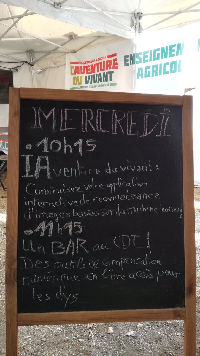 InstAgroFlorac's tweet photo. Atelier sur l'IAventure: construisez votre application interactive de reconnaissance d'images basées sur du machine learning à 10h15 avec Aurélie Canizares et Jean-Baptiste Puel de l' @ENSFEA_Toulouse stand ew8 #ludovia20 https://t.co/Wx3WhlXYT5