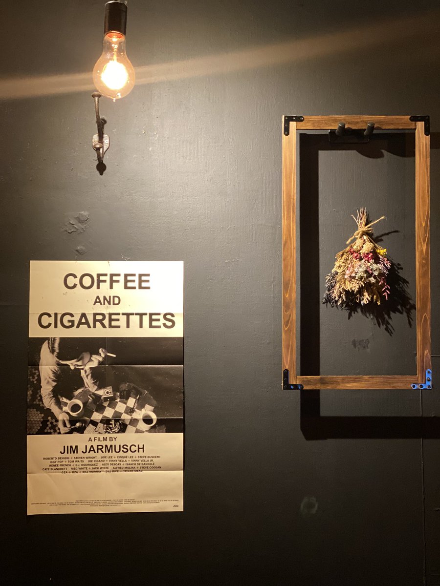moka_webfree's tweet photo. こないだ後輩と下北沢のカフェ行ってきました🫶

アンドロールってカフェなんですが、程よく静かで作業も捗りました☺️ https://t.co/jHbtRCp6YO