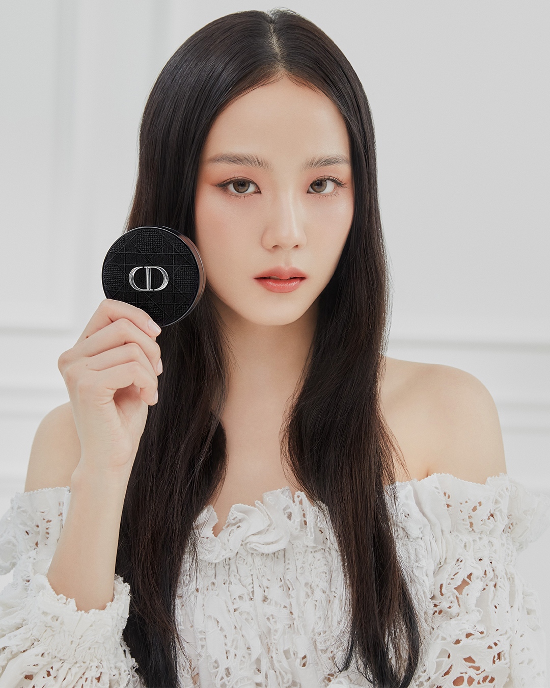 dior cushion glow