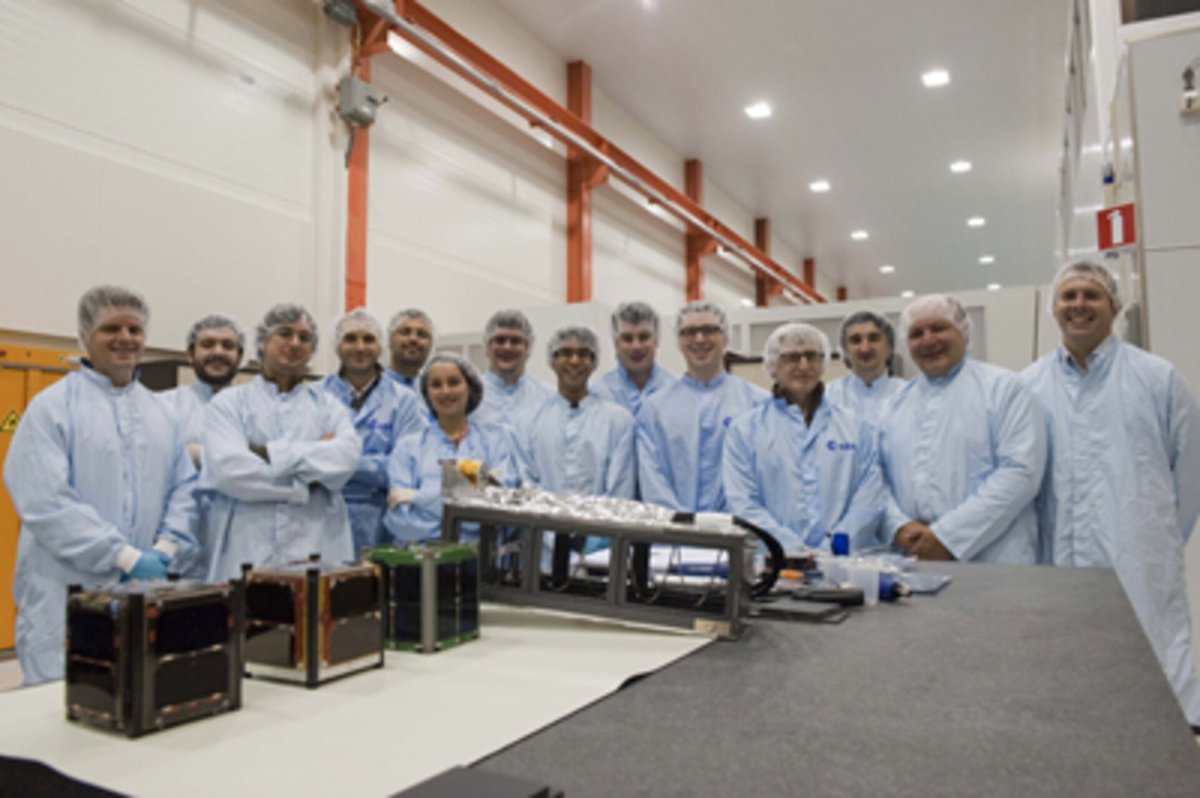 ESA_Tech's tweet image. Europe's history with #CubeSats began with the 1st Vega launch 11 years ago; the sector grew from there - literally, since student builders contributing to Vega went on to found leading companies. To see the sector's current status, sign up to our CubeSat Industry Days - deadline…
