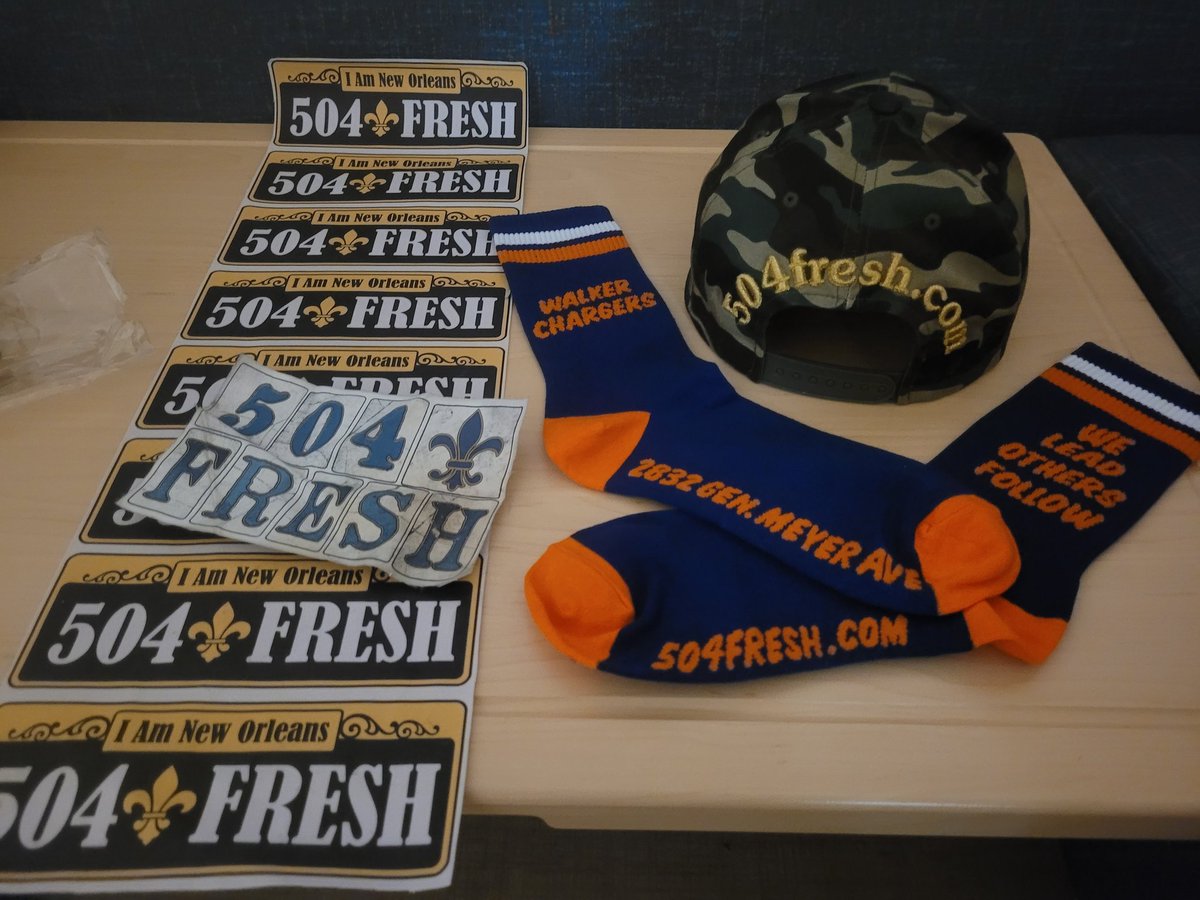 CurtSTAR504's tweet photo. 1st Batch of #Motto for the #BlockSocks just came in. I'll be headed to the post office & making deliveries on my breaks in between jobs.
The Navy Blue 2832 OPW Charger Socks are available online at #504FreshDotCom & @504_Fresh(DM for delivery options). #2832GeneralMeyerAvenue https://t.co/Y38avmi1wG