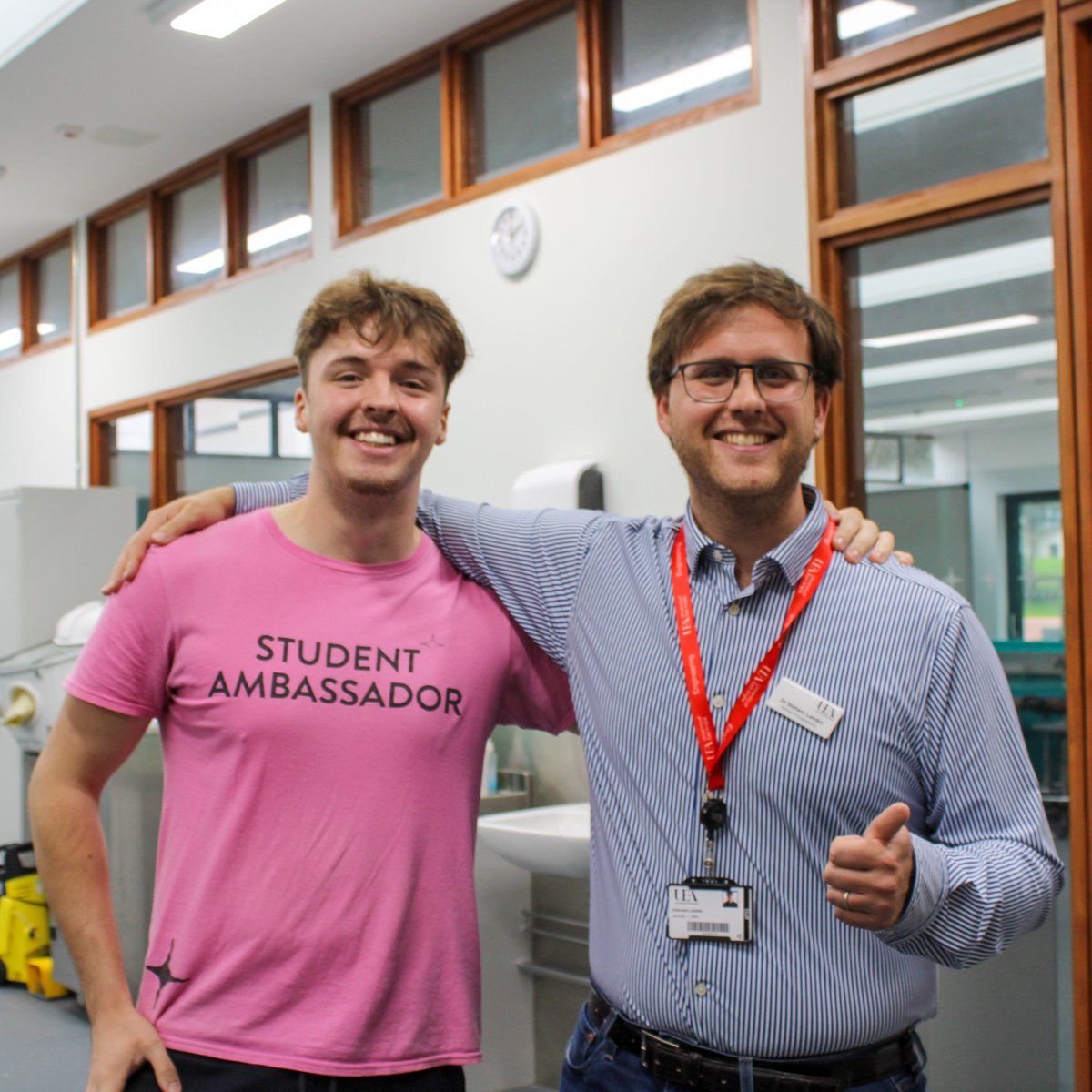 Campus tours are running today and Friday 25, 10am to 3pm! 🗺
Discover our campus, check out our facilities, and meet the experts who'll be teaching you, like Dr Stefano Landini.

📲 Book your campus tour: bit.ly/3slkfio

#ThisIsUEA #Clearing #UEAScience #UEAEngineering