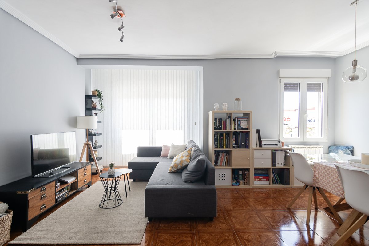 Inmo_DDC's tweet image. ¿Crees que encontrar tu primera #vivienda a buen #precio y #reformada es imposible?

¡No con nosotros! 😊

Descubre este precioso #piso lleno de #luz, con un enorme #salón - #comedor y dos #dormitorios listo para recibir a su nueva #familia.

fotocasa.es/es/comprar/viv…