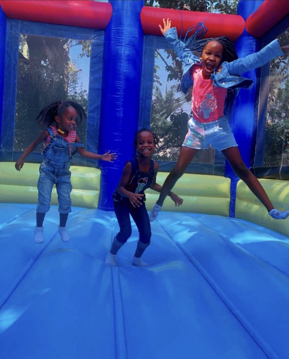 kids_powerhouse's tweet image. We love her and our customers love her even more!!! 

#bouncingcastle #kidspowerhouse #kids #kidsentertainment
#kidsentertainer