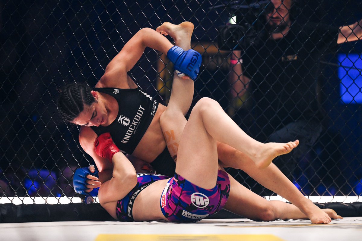 sandrasuccar_'s tweet photo. Raising my Lebanese flag for the 4th time in a row in a foreign country feels so great ! 💪

Let’s go #Lebanon #lebaneseandproud #cedarsgal #mma #fighter #Mixedmartialarts https://t.co/vj4Z4ML87N