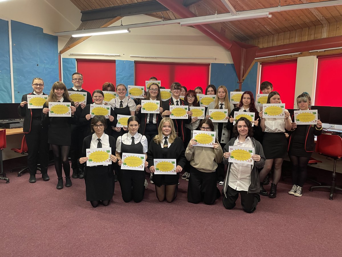 LochgellyHS's tweet image. Our newly trained #MVP mentors ready to lead the way! #LHS #Leadersofchange