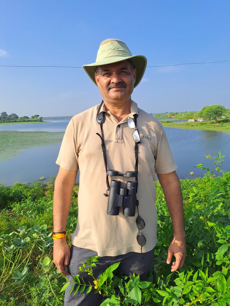 ZEISSCOP_India's tweet photo. Join Anshuman Tripathi, the Wildlife Tourism Professional, as he embarks on a captivating journey to explore and understand the world of resident birds with ZEISS Terra ED Binoculars.

#zeissbinoculars #zeissterra #birding #birdingphotography https://t.co/m0WLCdUXxo