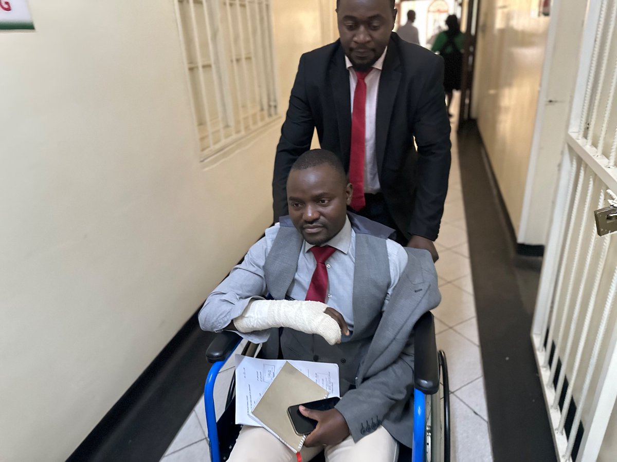 Are these delays meant to give someone the opportunity to bus people from rural areas so that they can vote in cities during the extended voting hours?

Eye on the witch

We will allow no manner of nonsense to prevail today

We tweet as we vote. We WhatsApp as we defend the vote