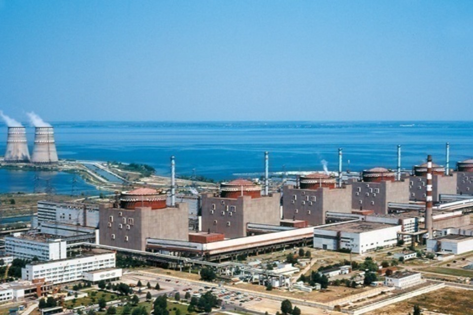 IAEA experts reported explosions and gunfire near the Zaporizhzhya Nuclear Power Plant in Ukraine, which is under Russian occupation. 

A group of experts from the International Atomic Energy Agency (#IAEA), which was on the territory of #ZaporizhzhyaNPP between 14 and 21 August,
