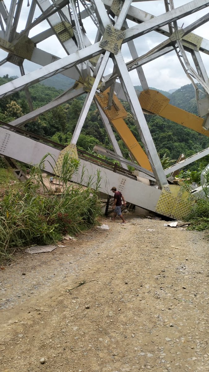 NELiveTV's tweet photo. Latest Pictures: Mizoram rail bridge mishap update; 26 Dead, 2 injured
#Mizoram #railbridgecollapse #sairang #latestpictures #northeastlive https://t.co/Tw8vkmlzeg