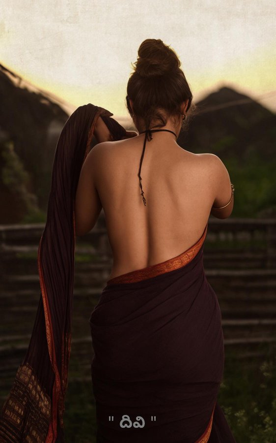 F4MAwVyX0AAPYch?format=jpg&name=900x900