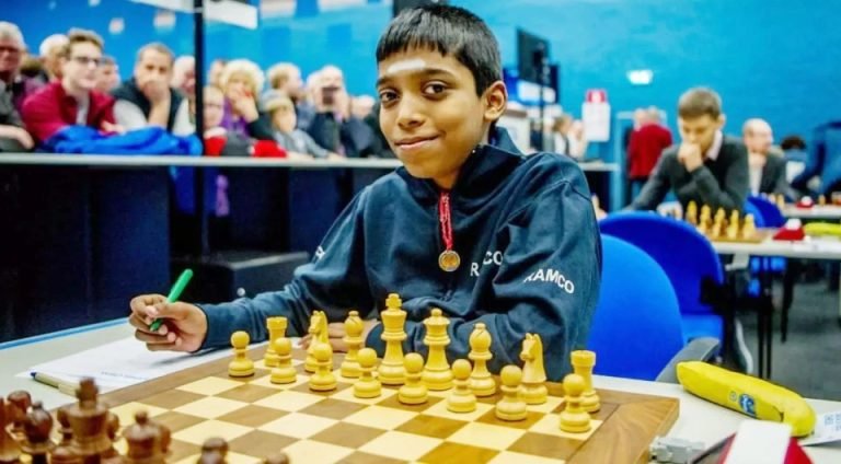 Big Day for INDIA 🇮🇳 23.08.2023 
✅ India will be the first country to visit the south pole of the moon With Chandryana 3 Mission
✅ An 18-year-old Indian boy R Praggnanandhaa is just one step away from becoming a chess World Cup champion. 

#ProudNDIAN🇮🇳
#Chandrayaan3Landing